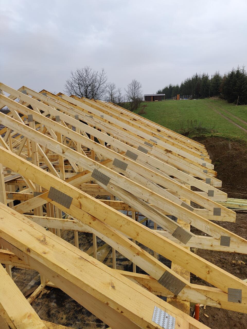 A szeglemezes tetőről röviden A szeglemezes tetőről röviden